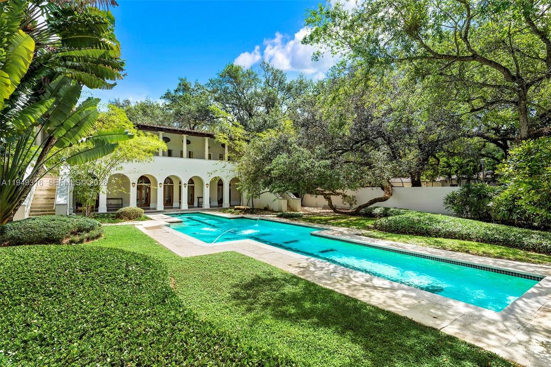 For Sale: $5,900,000 (6 beds, 4 baths, 4222 Square Feet)