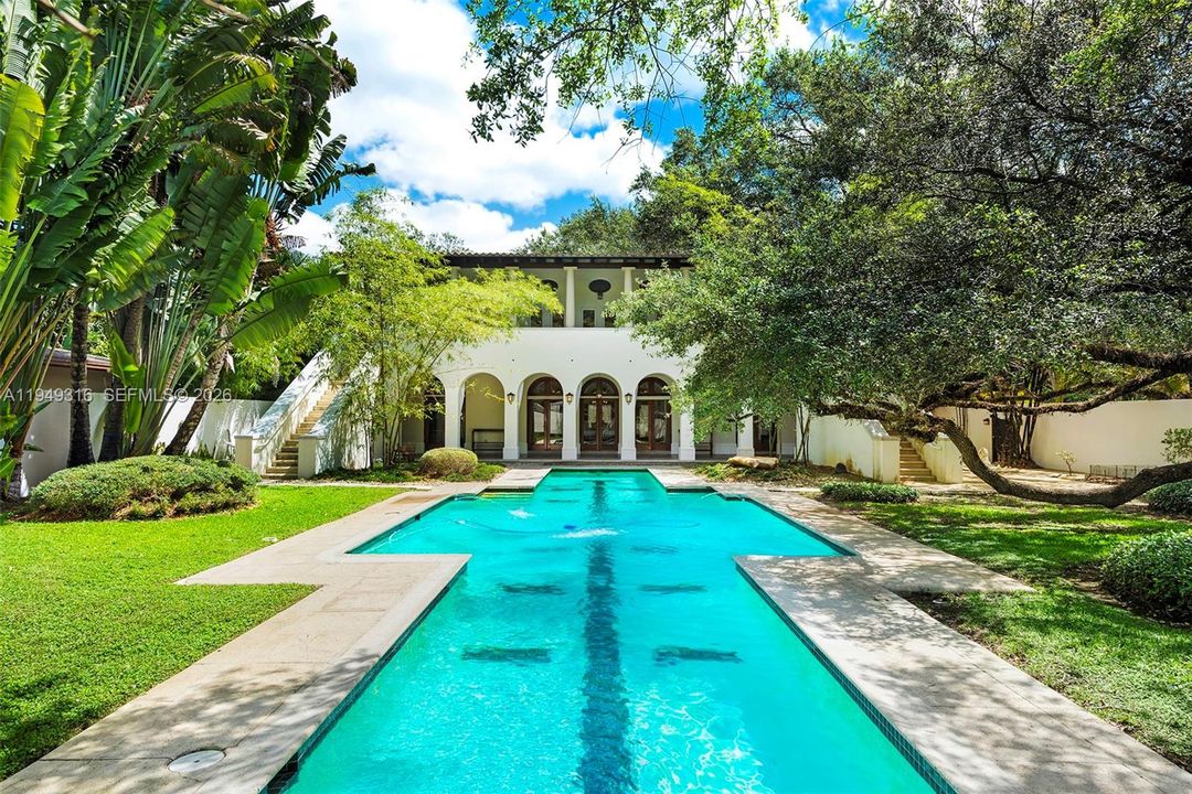 For Sale: $5,900,000 (6 beds, 4 baths, 4222 Square Feet)
