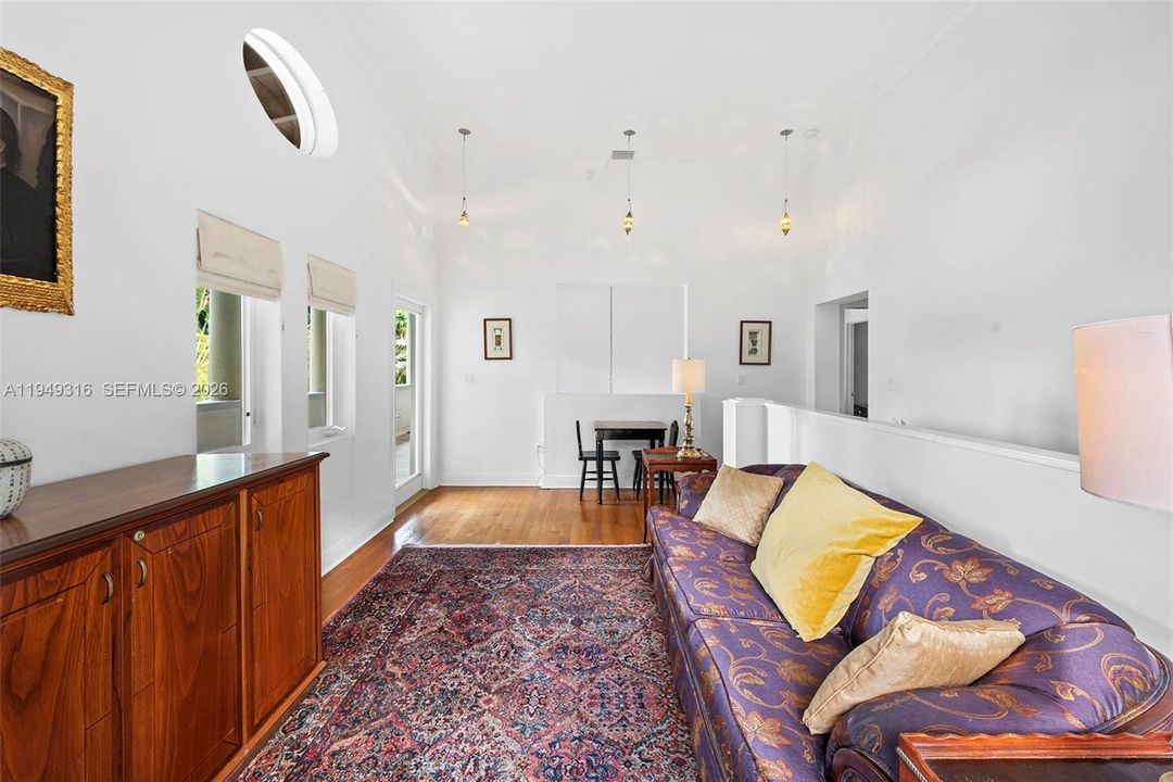 For Sale: $5,900,000 (6 beds, 4 baths, 4222 Square Feet)