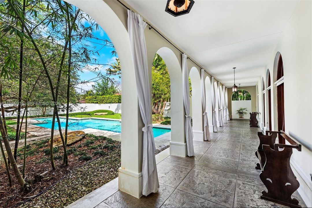 For Sale: $5,900,000 (6 beds, 4 baths, 4222 Square Feet)