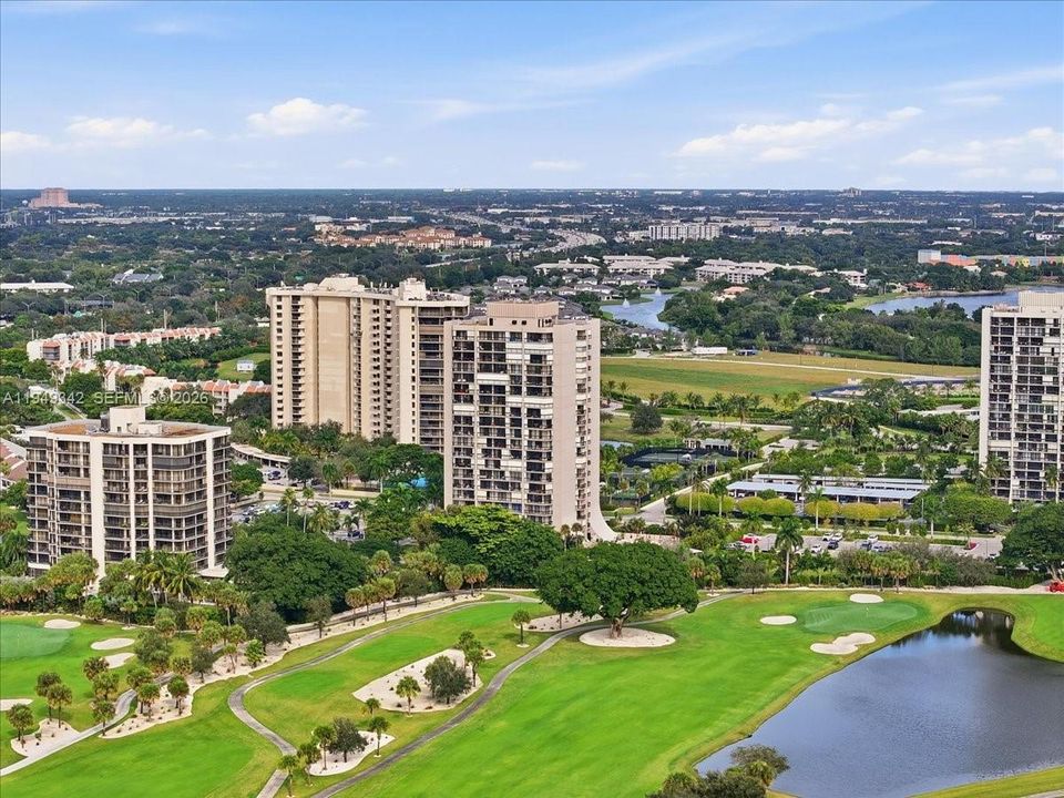 En Venta: $390,000 (2 camas, 2 baños, 1206 Pies cuadrados)