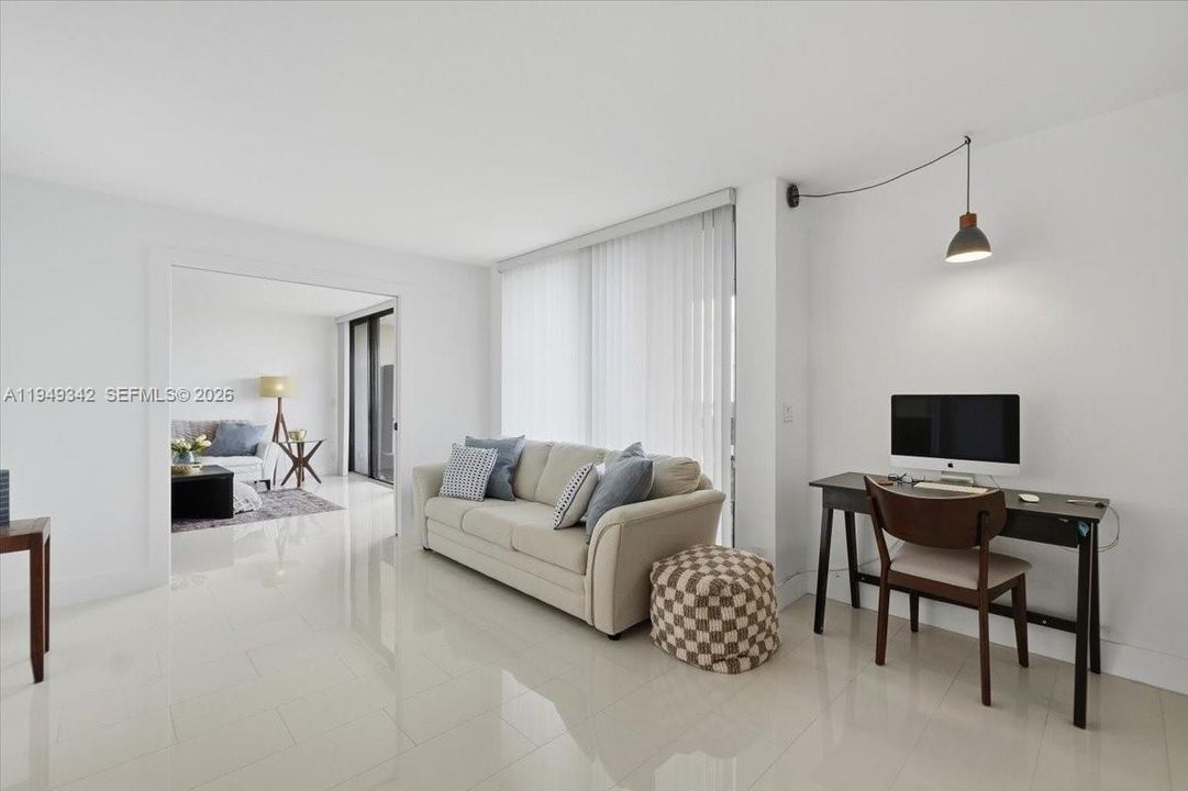En Venta: $390,000 (2 camas, 2 baños, 1206 Pies cuadrados)
