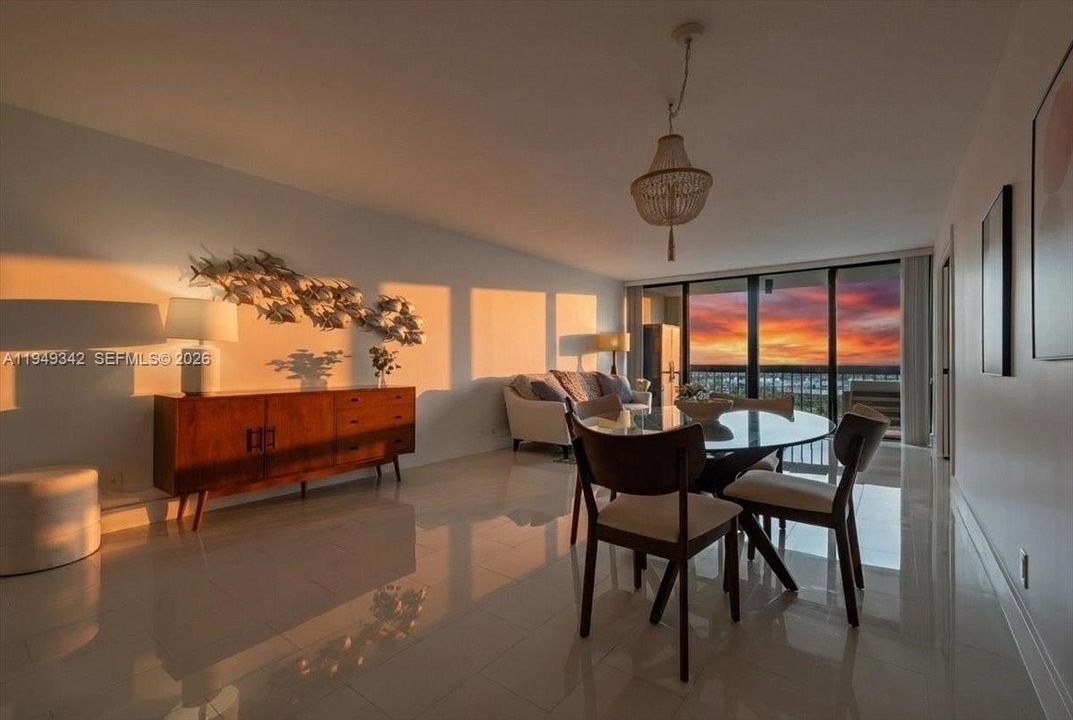 En Venta: $390,000 (2 camas, 2 baños, 1206 Pies cuadrados)
