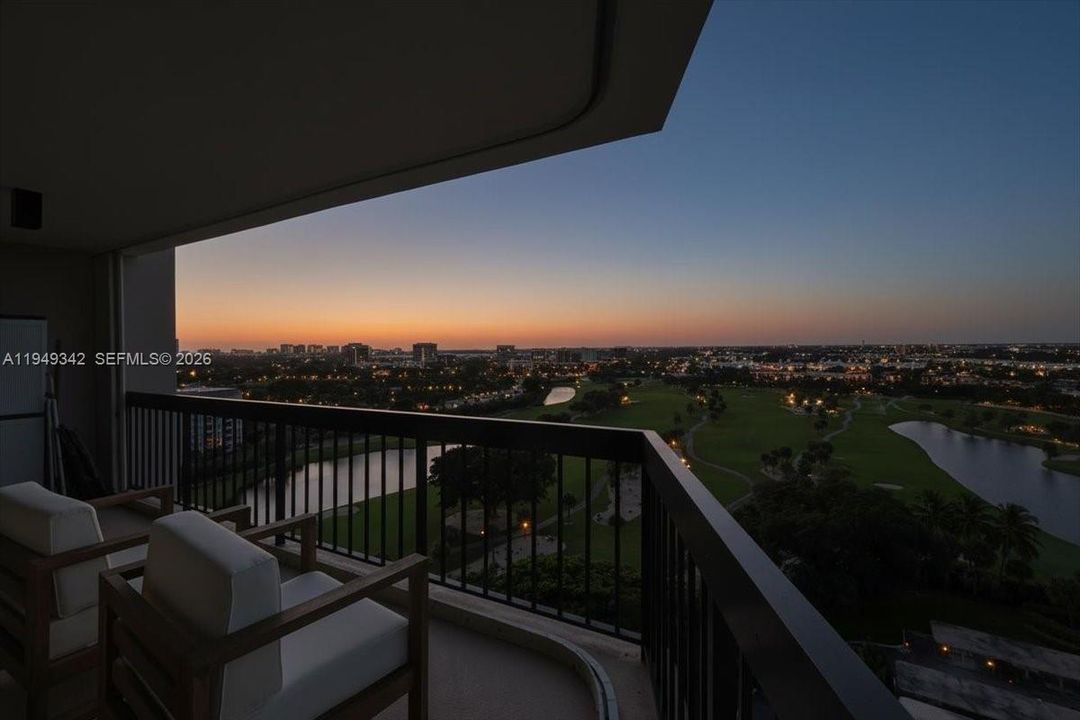 En Venta: $390,000 (2 camas, 2 baños, 1206 Pies cuadrados)