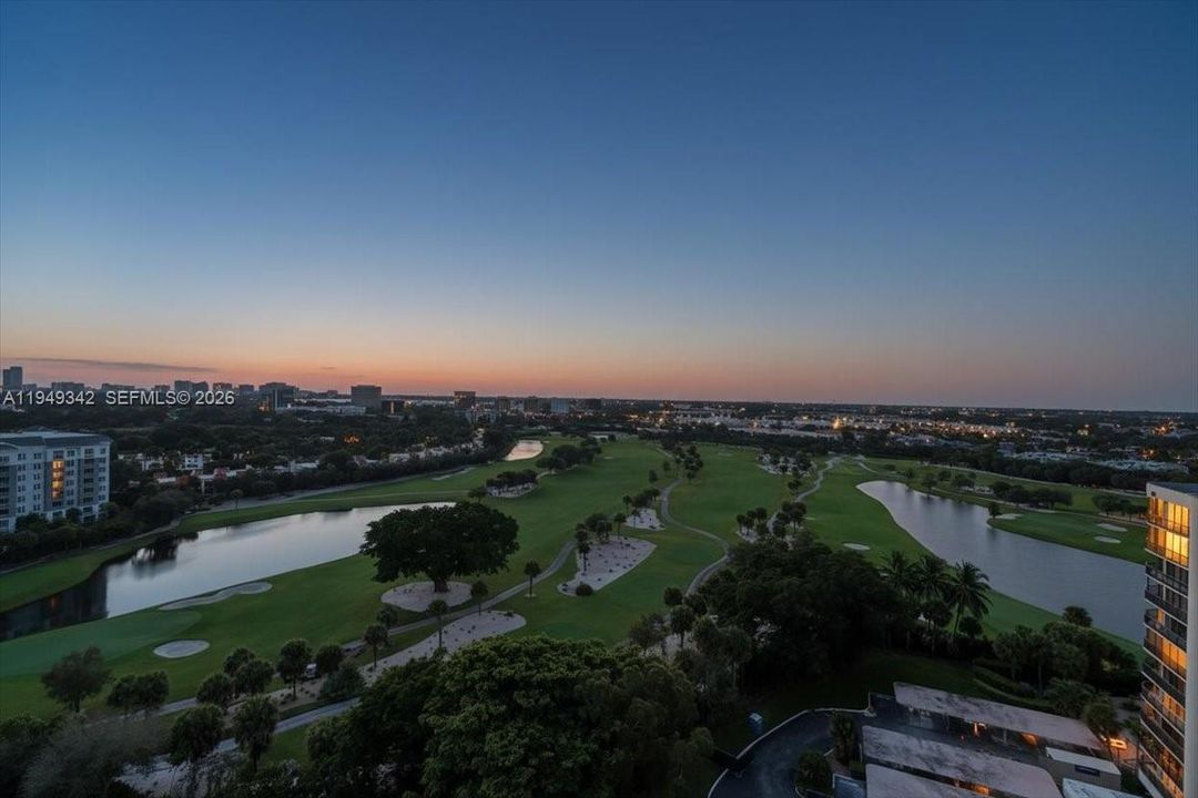 En Venta: $390,000 (2 camas, 2 baños, 1206 Pies cuadrados)