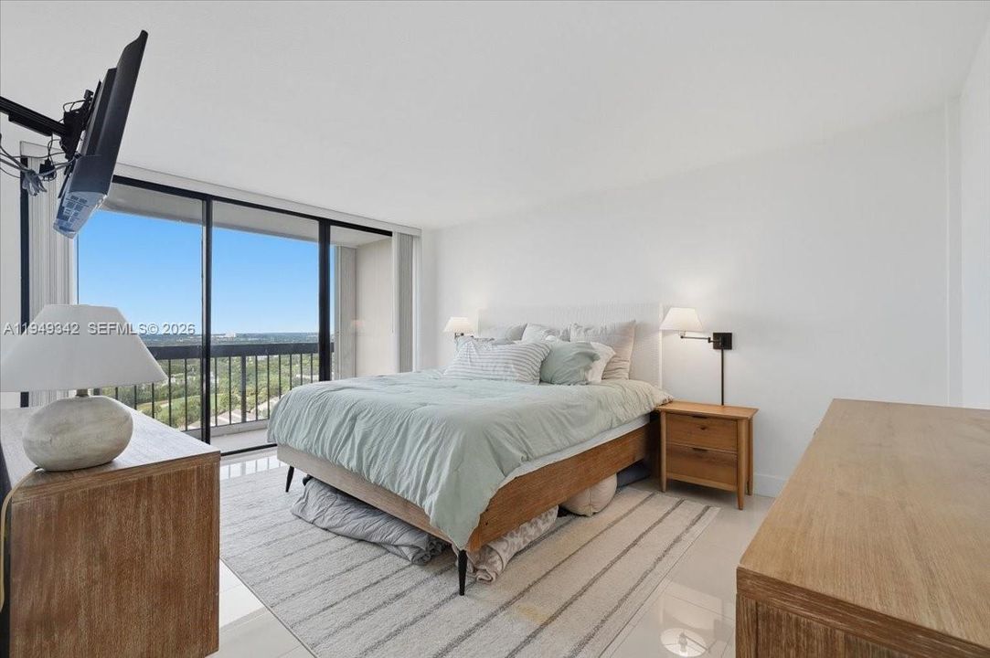 En Venta: $390,000 (2 camas, 2 baños, 1206 Pies cuadrados)