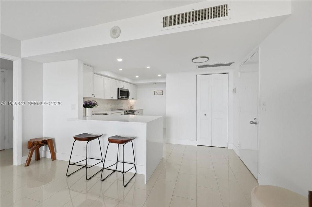 En Venta: $390,000 (2 camas, 2 baños, 1206 Pies cuadrados)