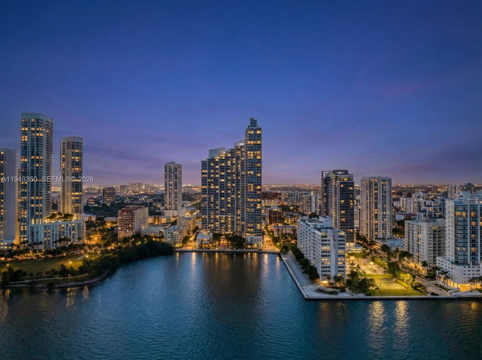 For Sale: $5,850,000 (4 beds, 4 baths, 4437 Square Feet)