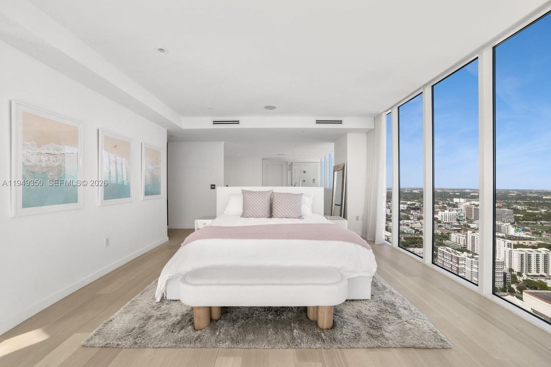 For Sale: $5,850,000 (4 beds, 4 baths, 4437 Square Feet)