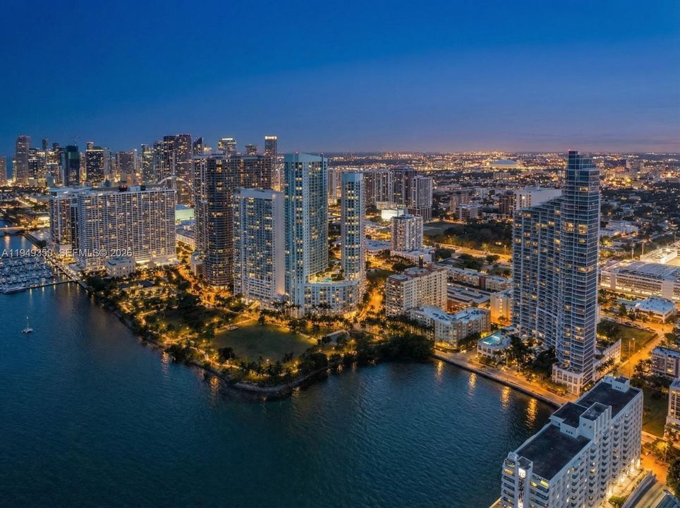 For Sale: $5,850,000 (4 beds, 4 baths, 4437 Square Feet)