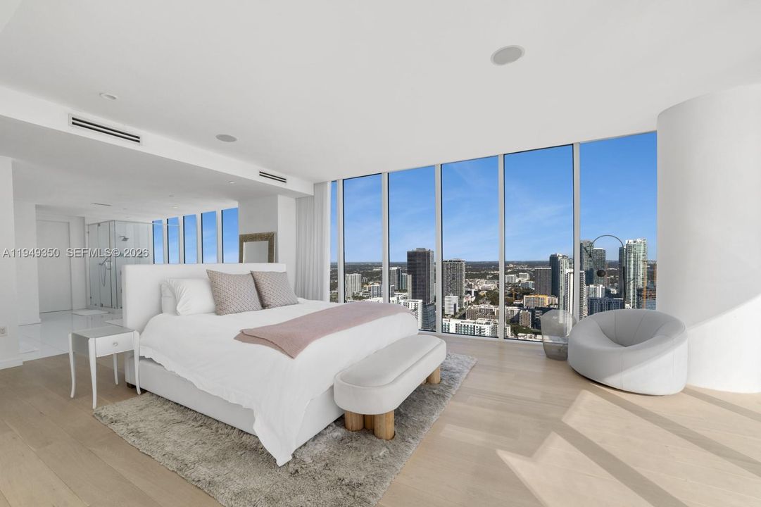 For Sale: $5,850,000 (4 beds, 4 baths, 4437 Square Feet)