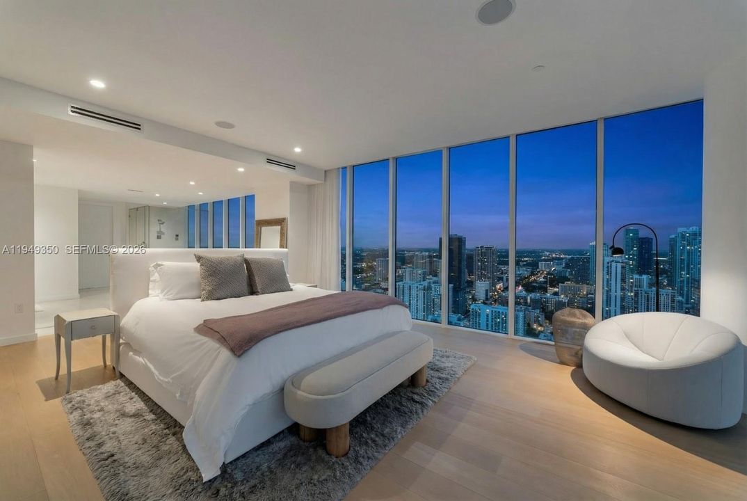 For Sale: $5,850,000 (4 beds, 4 baths, 4437 Square Feet)