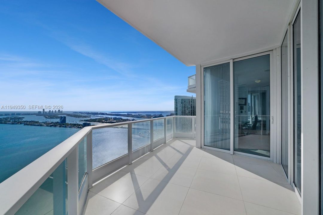 For Sale: $5,850,000 (4 beds, 4 baths, 4437 Square Feet)