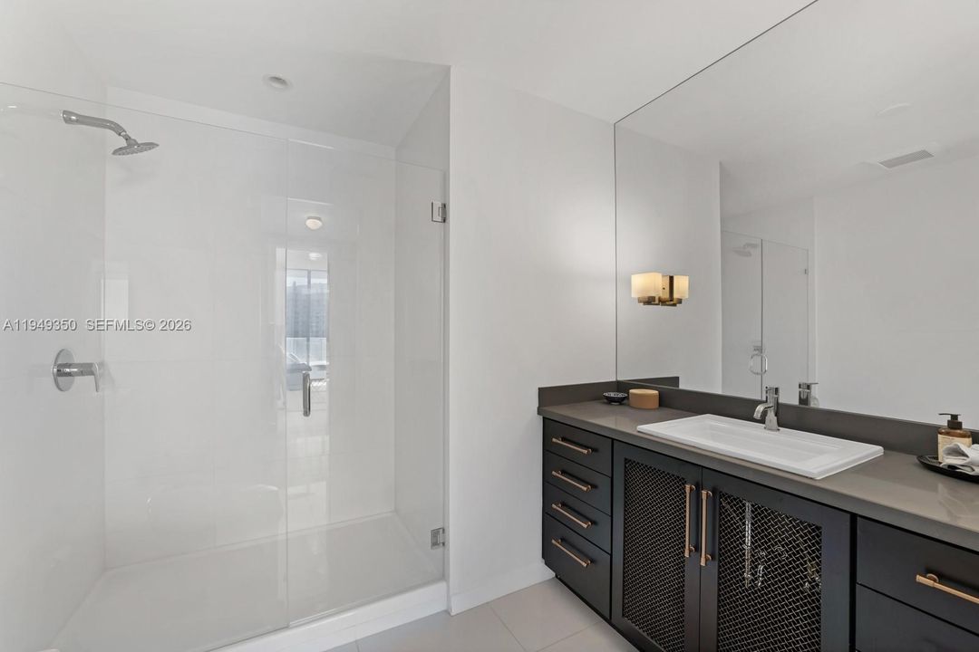 For Sale: $5,850,000 (4 beds, 4 baths, 4437 Square Feet)