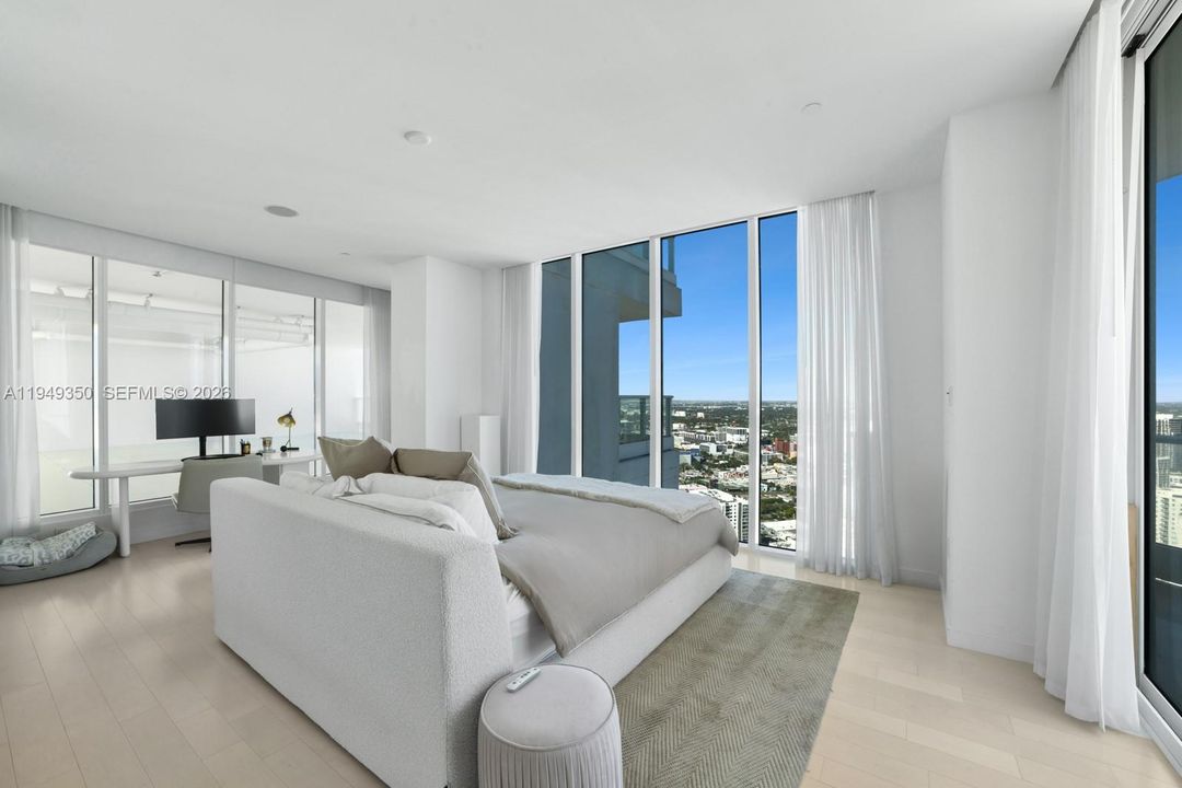 For Sale: $5,850,000 (4 beds, 4 baths, 4437 Square Feet)