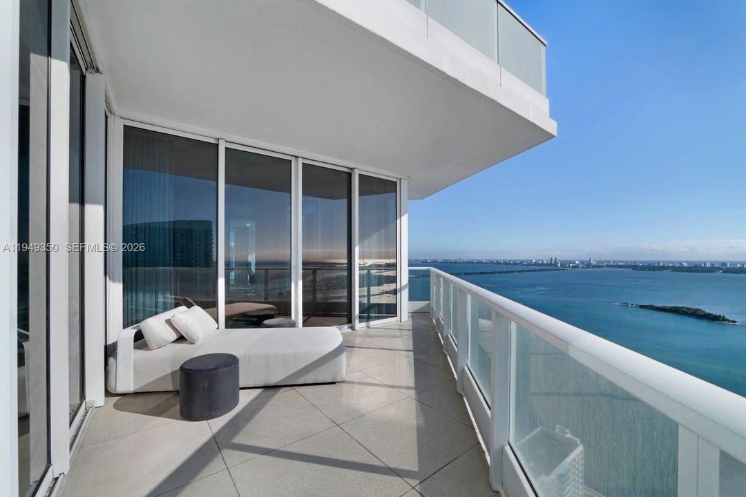 For Sale: $5,850,000 (4 beds, 4 baths, 4437 Square Feet)
