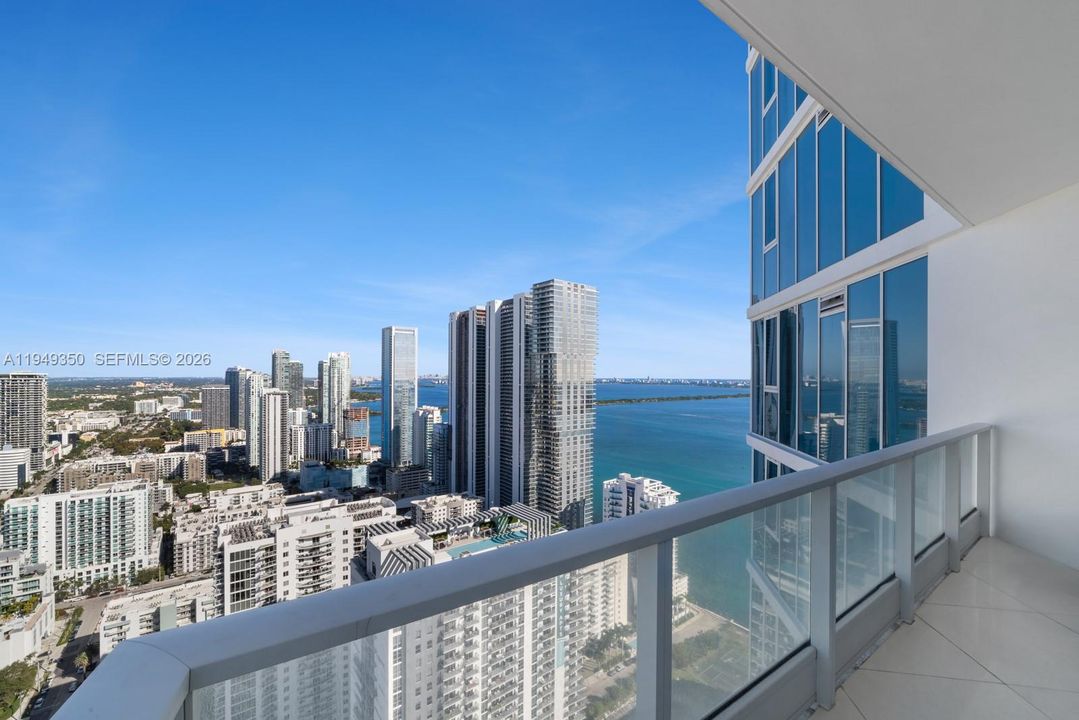 For Sale: $5,850,000 (4 beds, 4 baths, 4437 Square Feet)