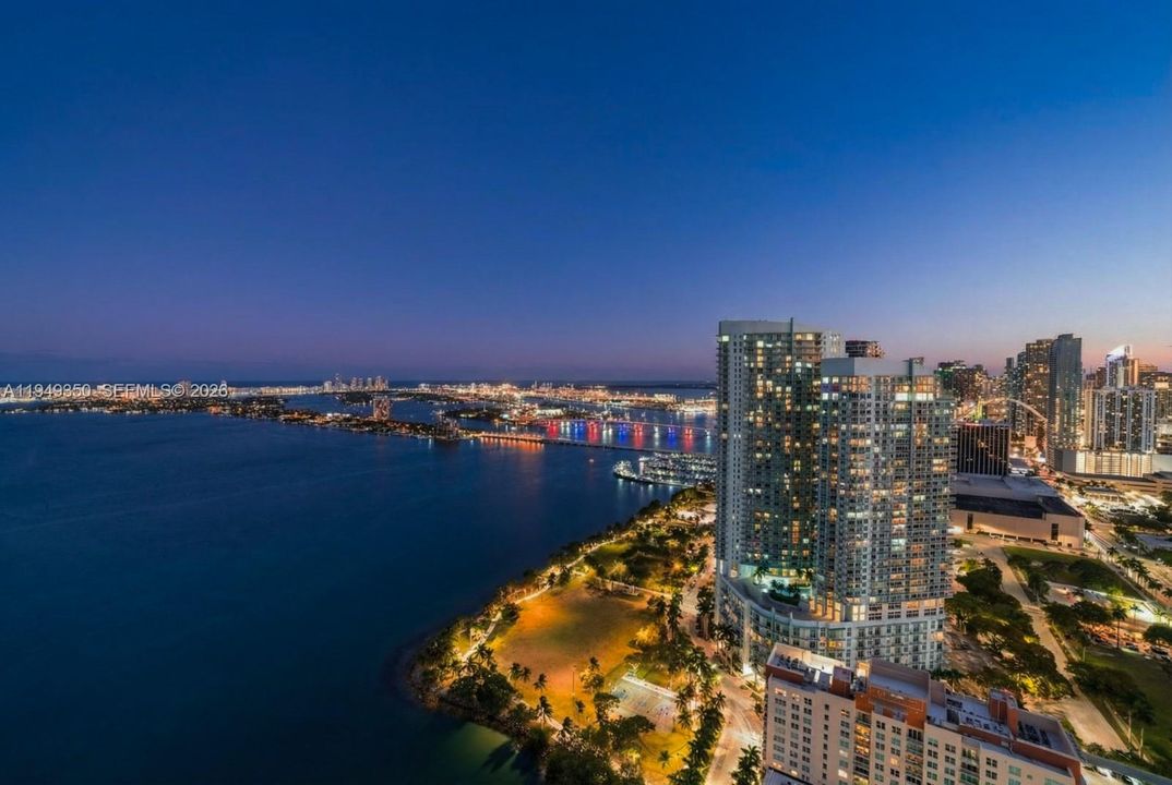 For Sale: $5,850,000 (4 beds, 4 baths, 4437 Square Feet)