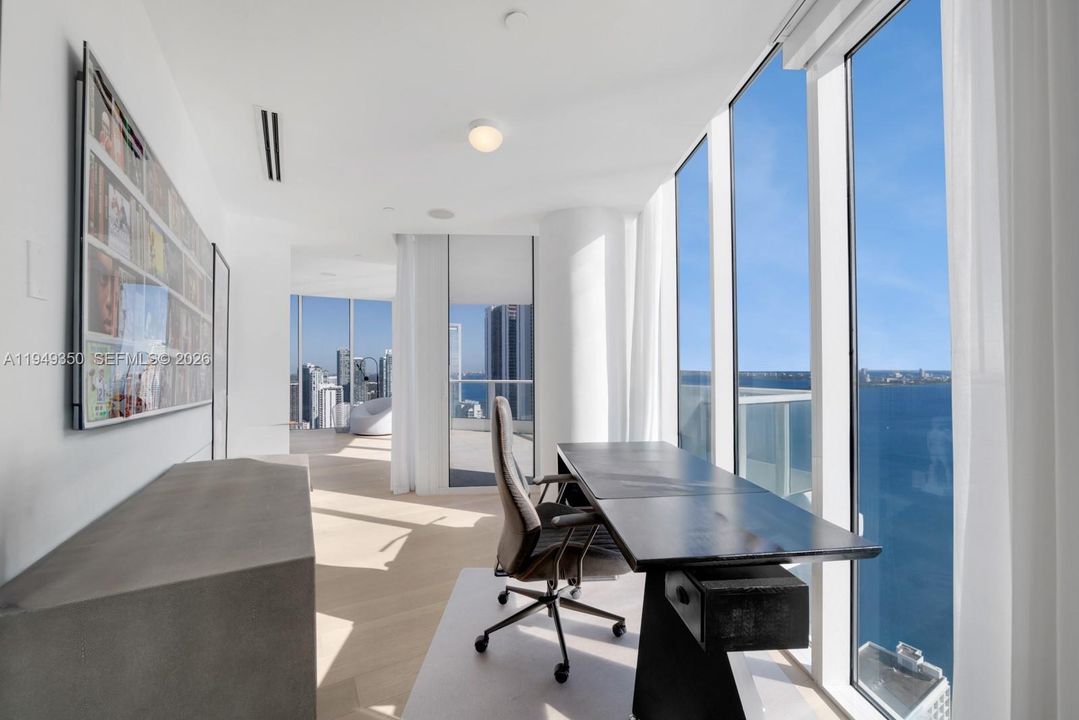 For Sale: $5,850,000 (4 beds, 4 baths, 4437 Square Feet)