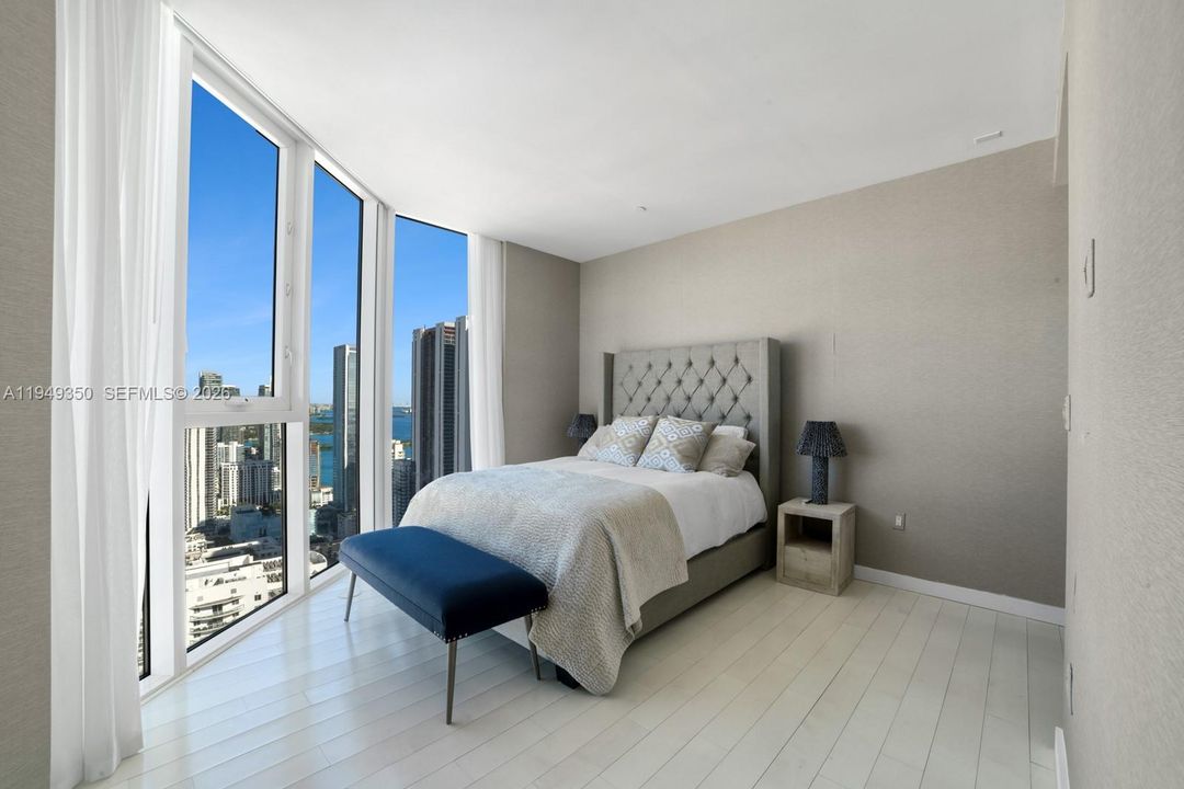 For Sale: $5,850,000 (4 beds, 4 baths, 4437 Square Feet)