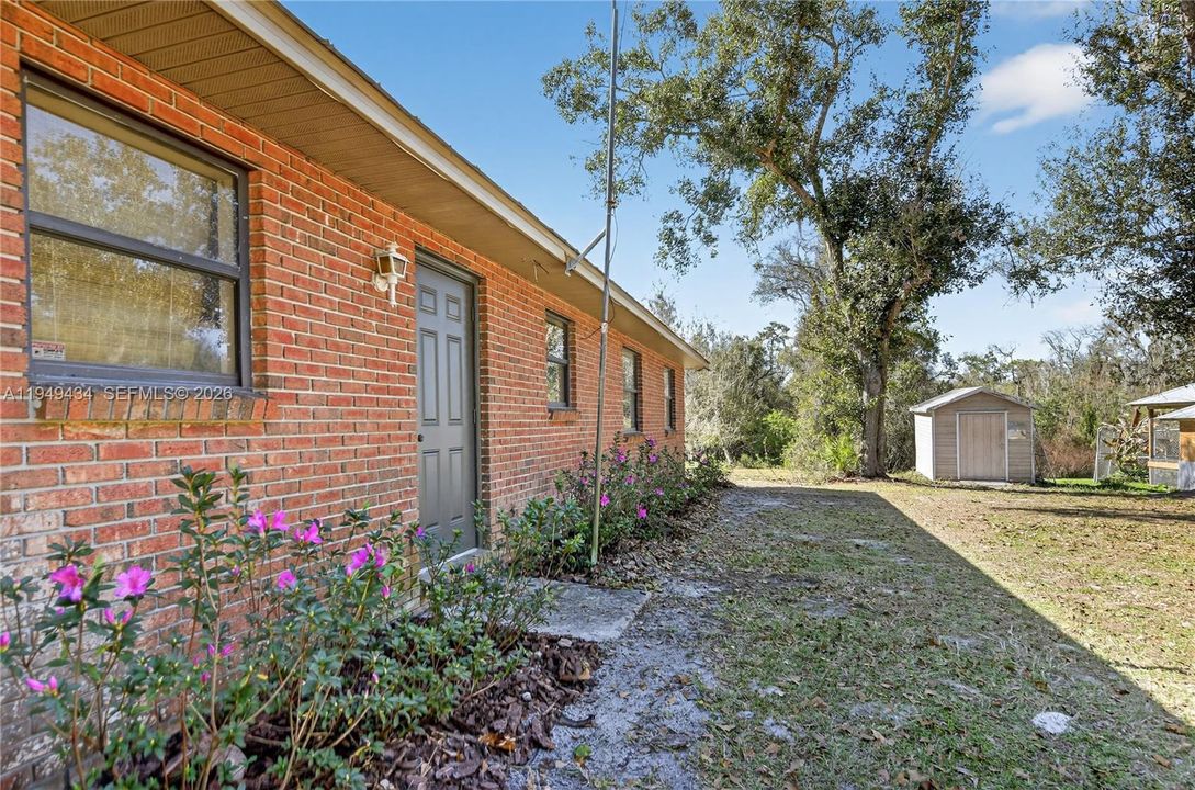 For Sale: $535,000 (3 beds, 2 baths, 1908 Square Feet)
