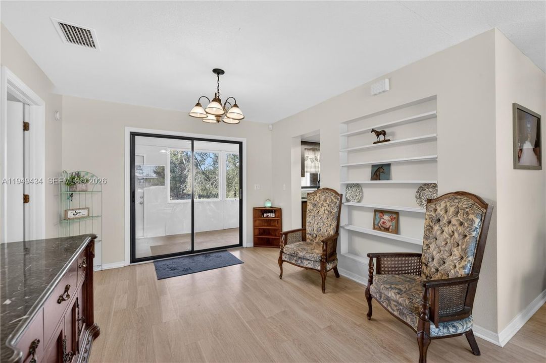 For Sale: $535,000 (3 beds, 2 baths, 1908 Square Feet)