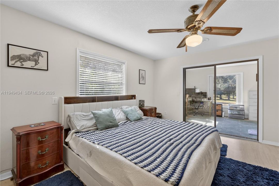 For Sale: $535,000 (3 beds, 2 baths, 1908 Square Feet)