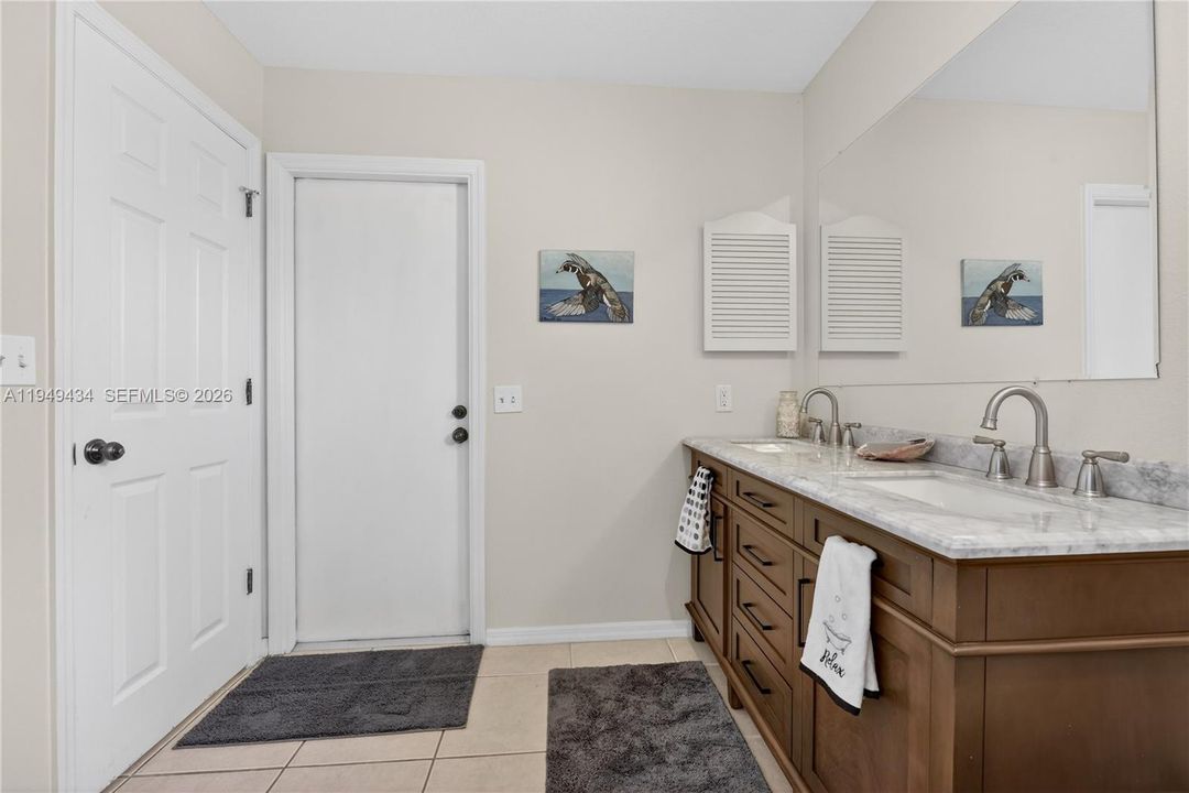 For Sale: $535,000 (3 beds, 2 baths, 1908 Square Feet)