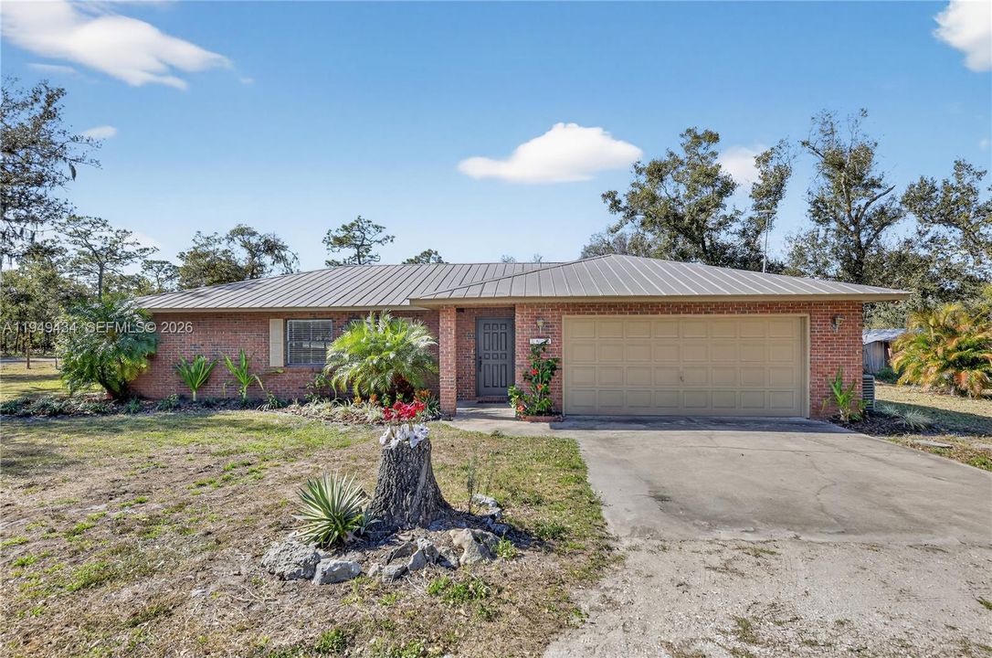 For Sale: $535,000 (3 beds, 2 baths, 1908 Square Feet)