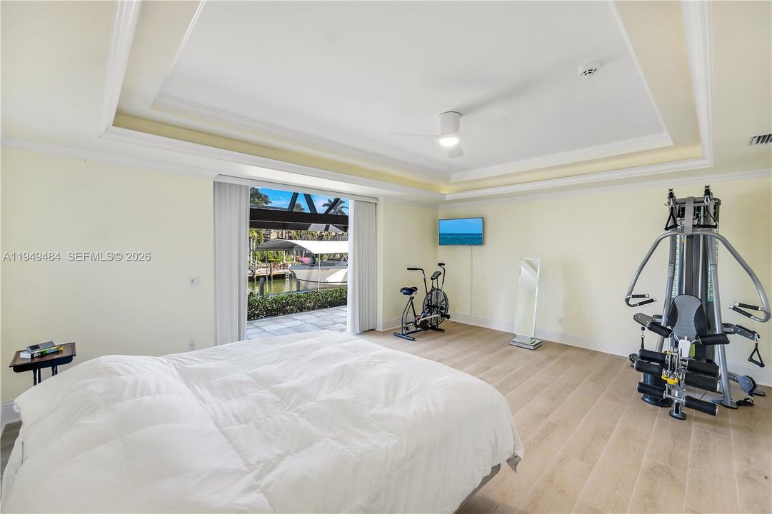 На продажу: $3,299,000 (5 спален, 4 ванн, 0 Квадратных фут)