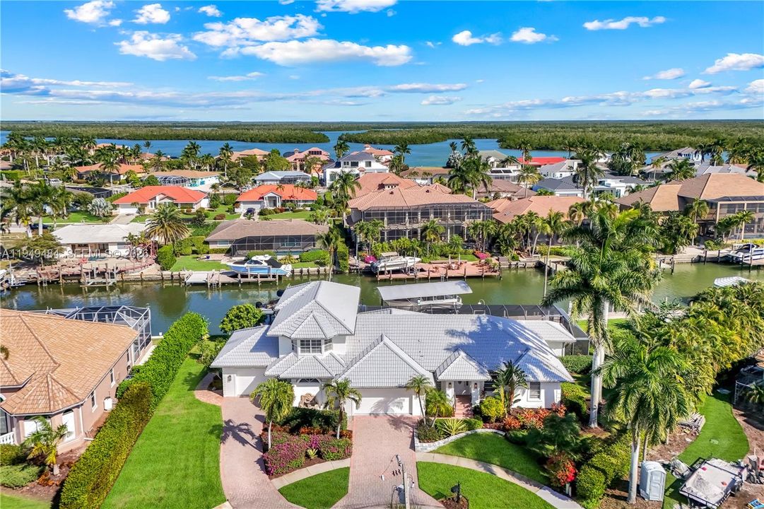 На продажу: $3,299,000 (5 спален, 4 ванн, 0 Квадратных фут)