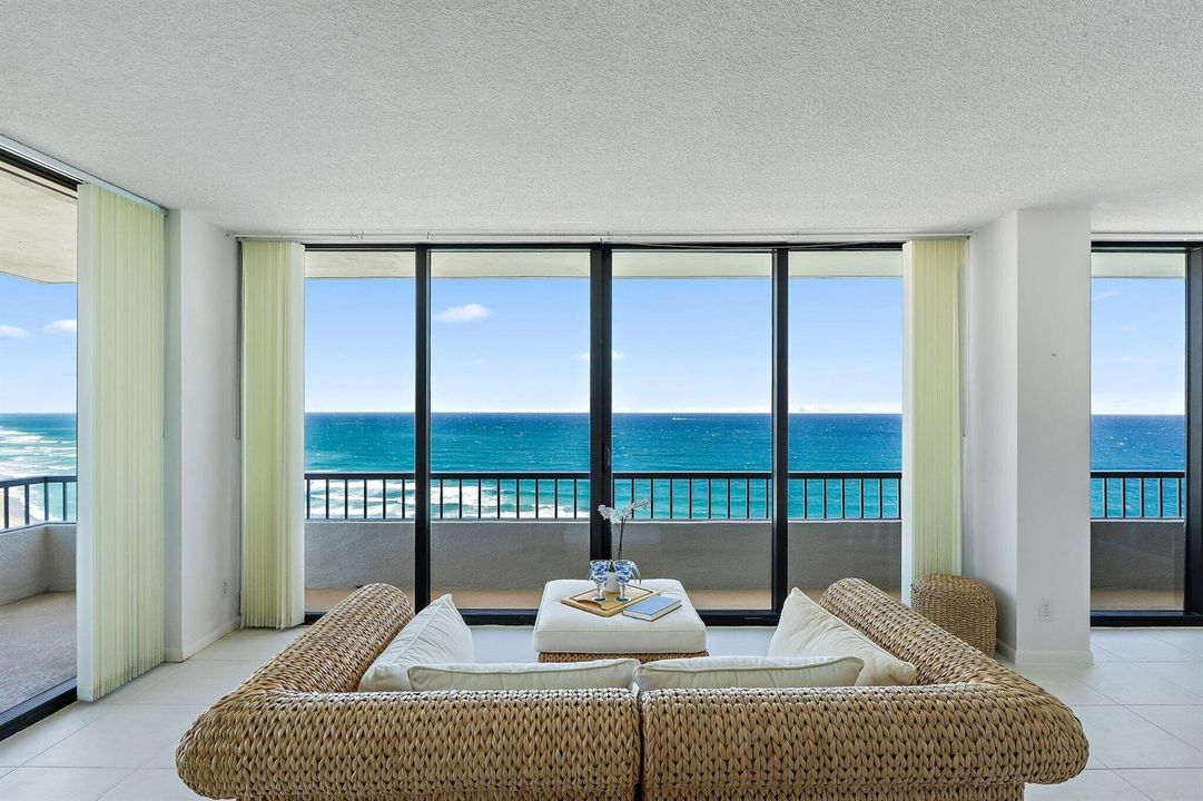 039-5510NOceanDr-300bldg19C-RivieraBeach