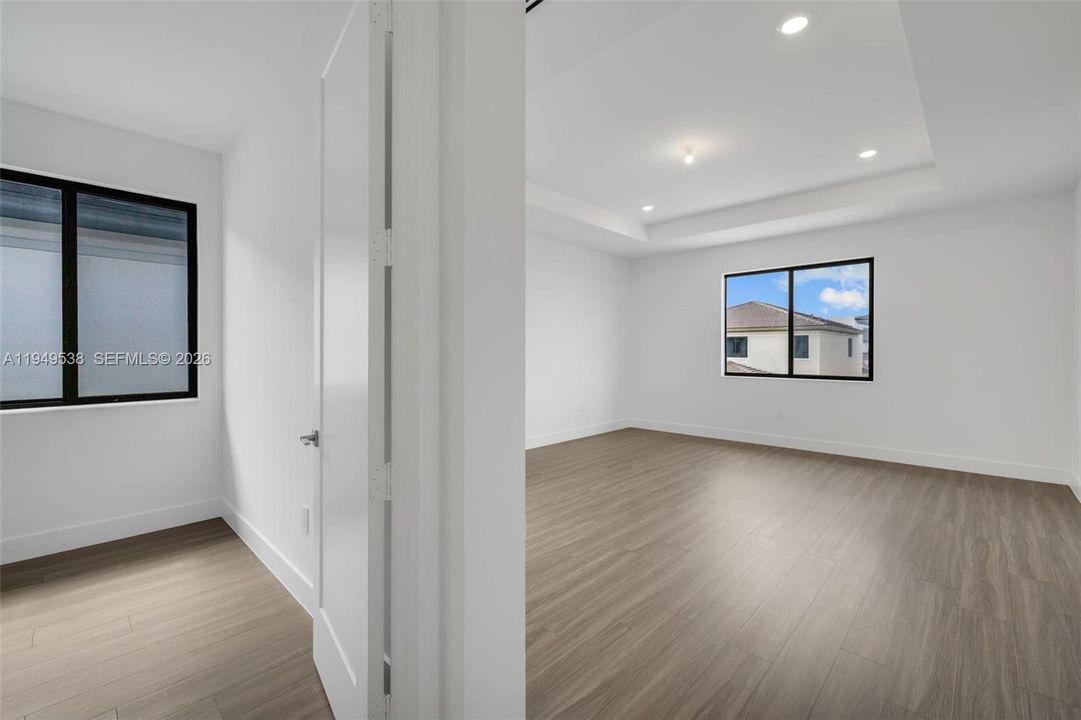 В аренду: $13,000 (5 спален, 4 ванн, 2995 Квадратных фут)