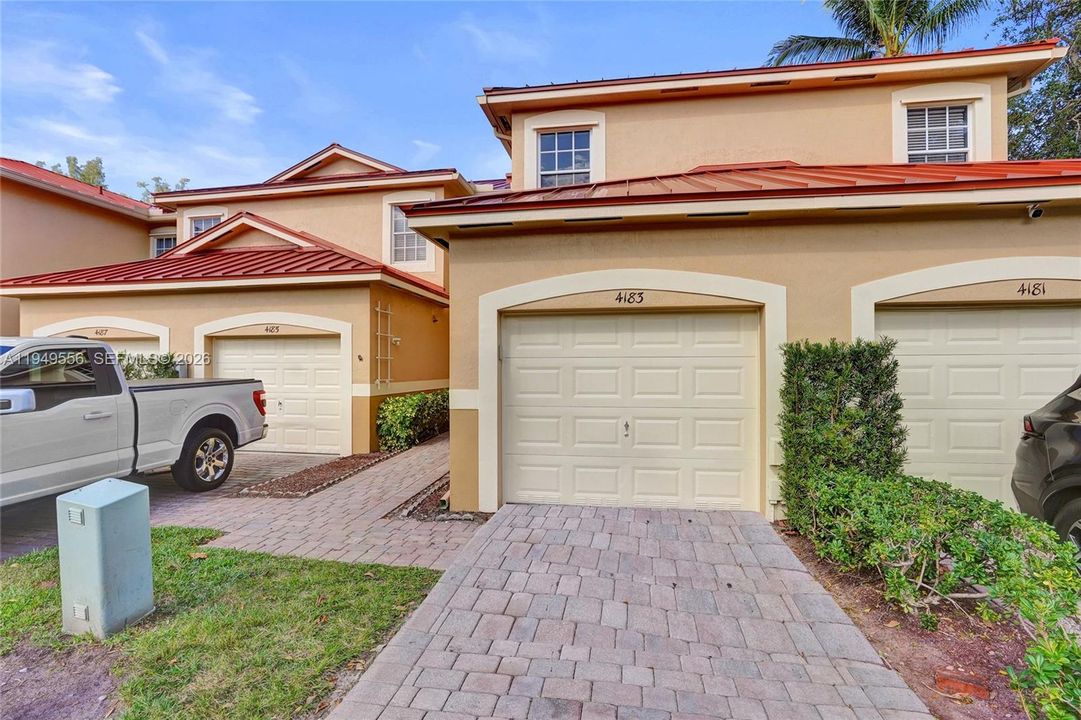 For Sale: $367,900 (3 beds, 2 baths, 1376 Square Feet)