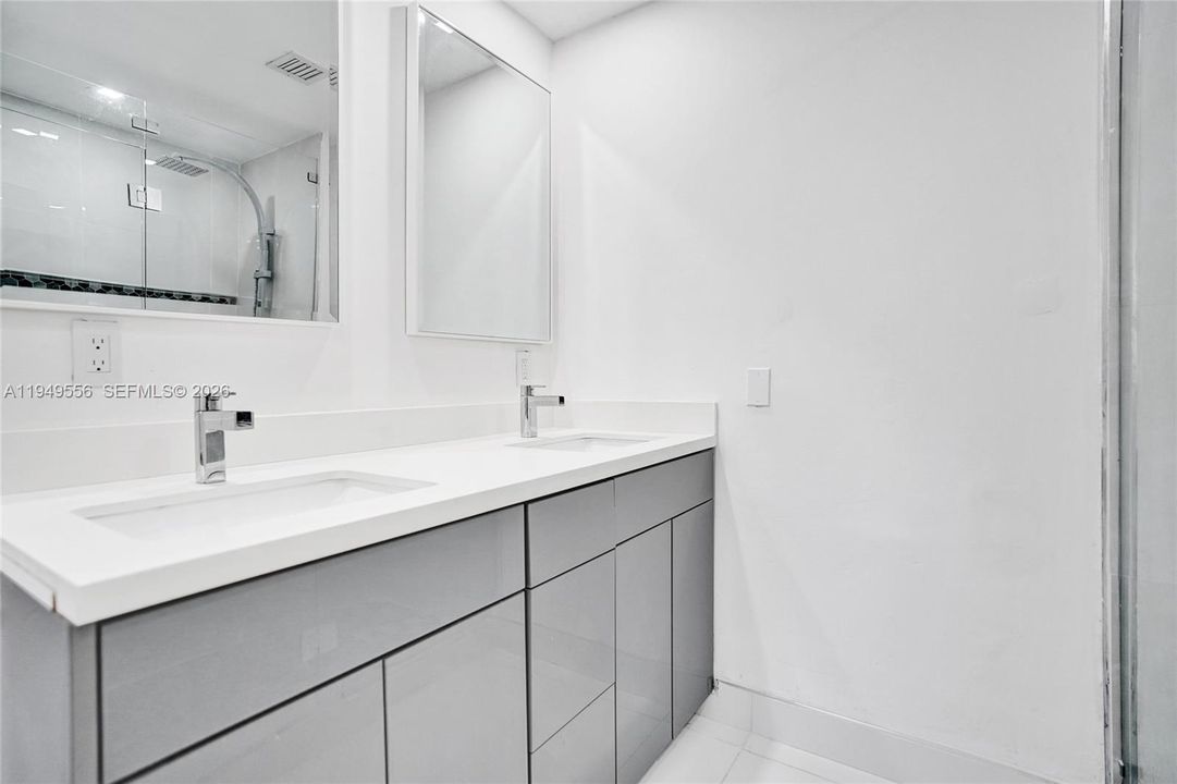 For Sale: $367,900 (3 beds, 2 baths, 1376 Square Feet)