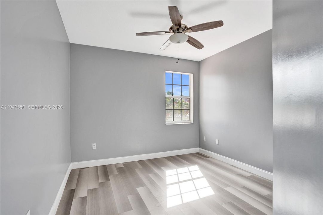 For Sale: $367,900 (3 beds, 2 baths, 1376 Square Feet)