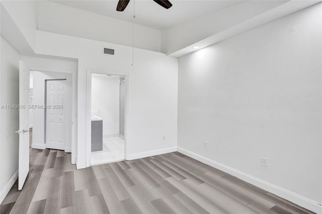 For Sale: $367,900 (3 beds, 2 baths, 1376 Square Feet)
