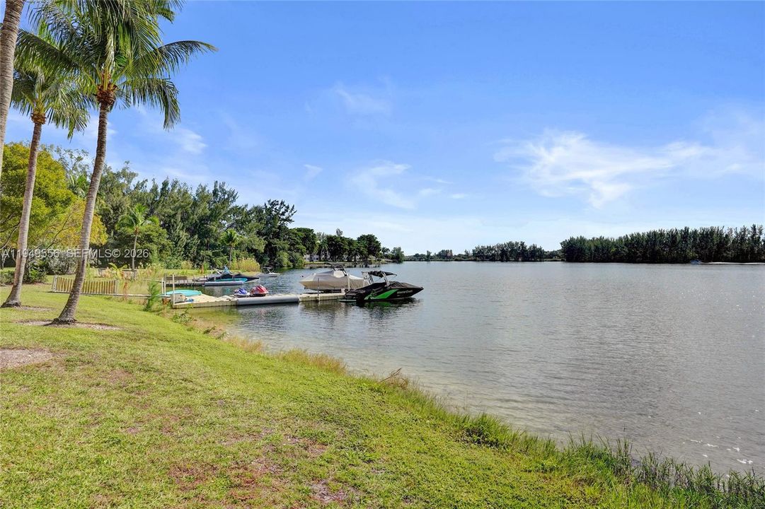 For Sale: $367,900 (3 beds, 2 baths, 1376 Square Feet)