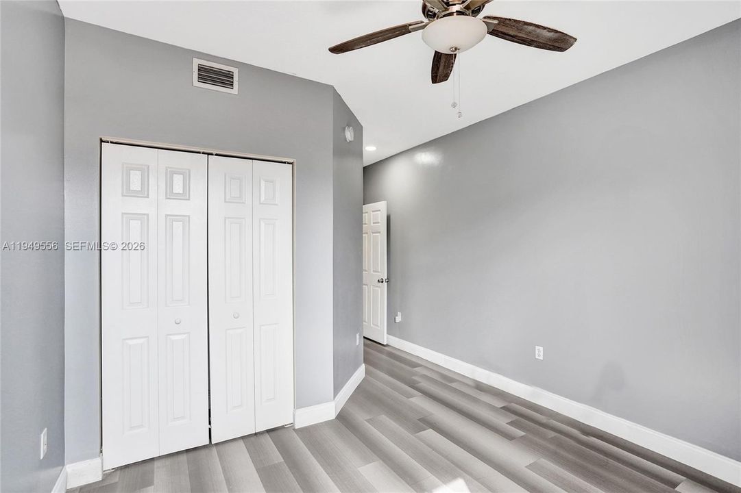 For Sale: $367,900 (3 beds, 2 baths, 1376 Square Feet)