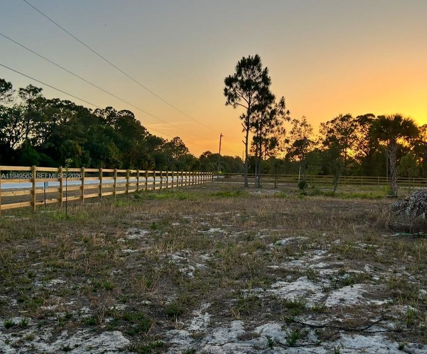 For Sale: $98,000 (1.25 acres)