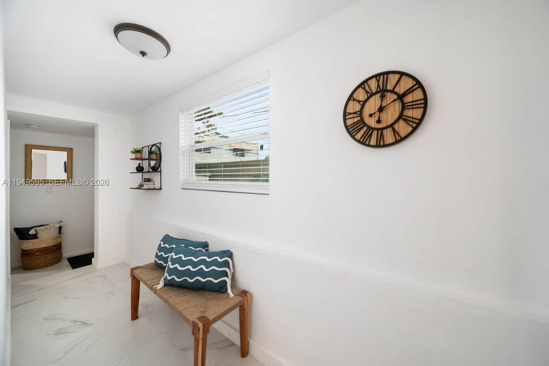 En Venta: $564,999 (4 camas, 2 baños, 1453 Pies cuadrados)