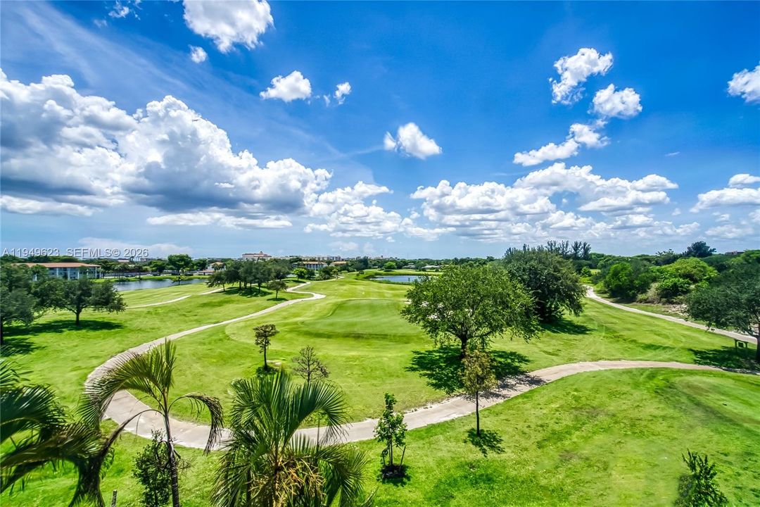En Venta: $219,000 (2 camas, 2 baños, 949 Pies cuadrados)