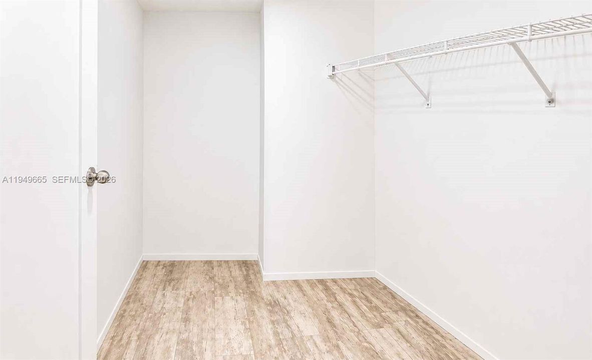 For Sale: $233,000 (3 beds, 2 baths, 1248 Square Feet)