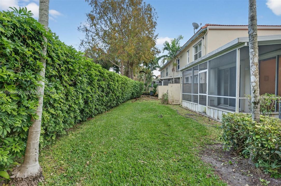 Activo con contrato: $399,000 (3 camas, 2 baños, 1174 Pies cuadrados)