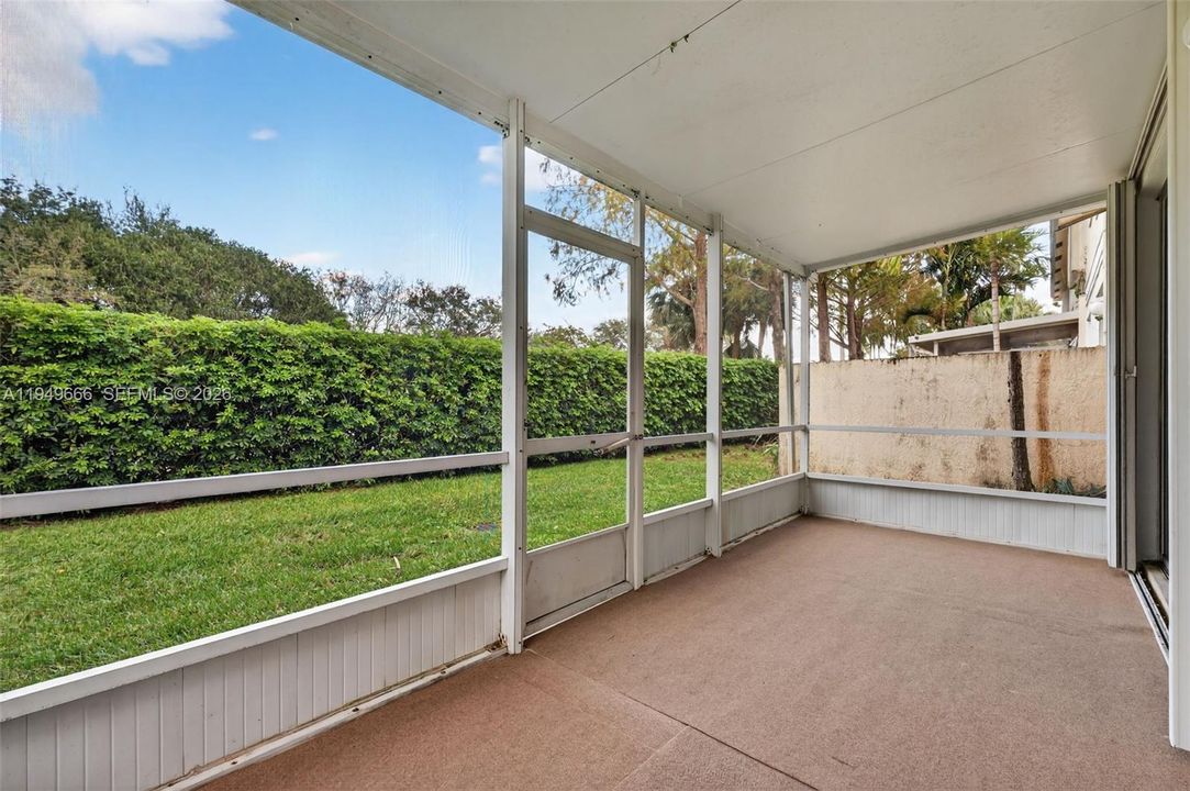 Activo con contrato: $399,000 (3 camas, 2 baños, 1174 Pies cuadrados)