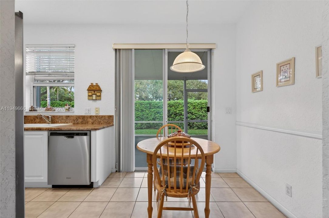 Activo con contrato: $399,000 (3 camas, 2 baños, 1174 Pies cuadrados)