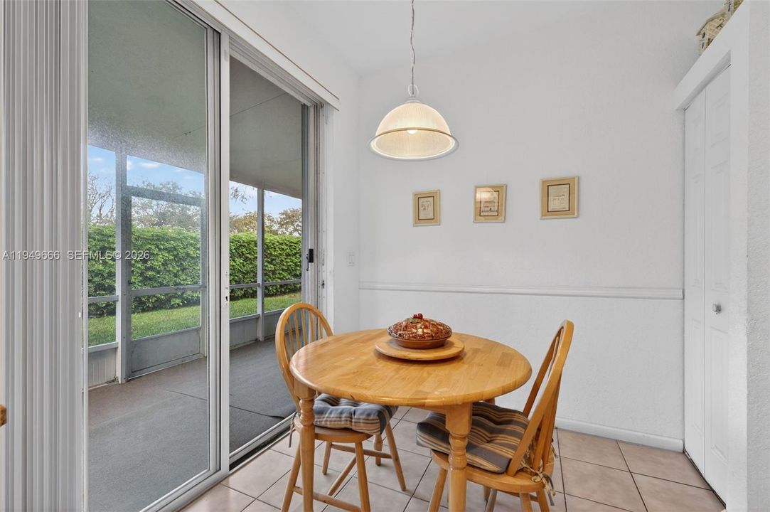 Activo con contrato: $399,000 (3 camas, 2 baños, 1174 Pies cuadrados)