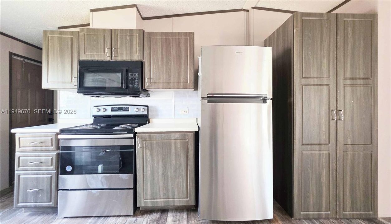 На продажу: $259,400 (3 спален, 2 ванн, 0 Квадратных фут)