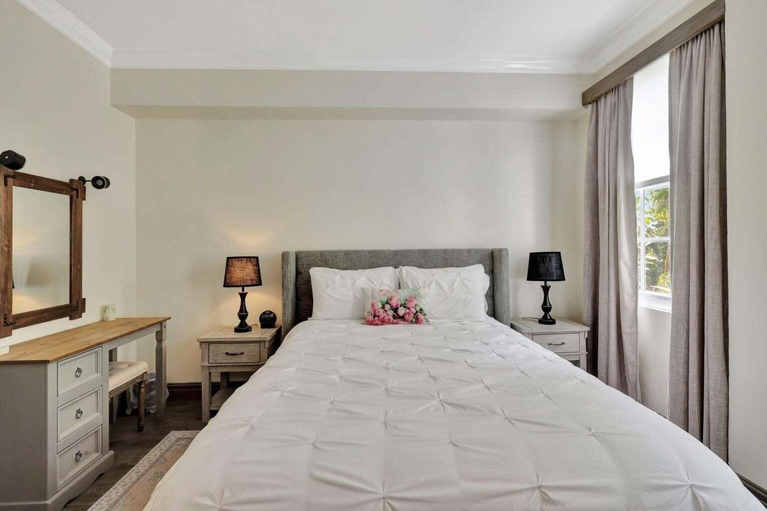 235 Sunrise Ave., 2241