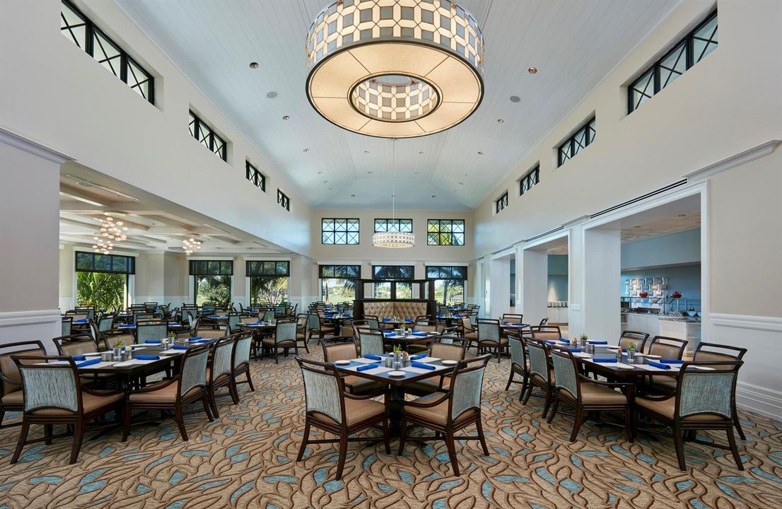 Atrium 3 Vaulted Ceiling